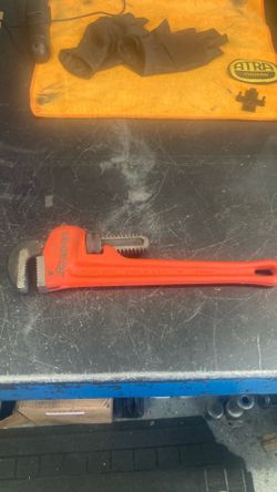 SNAP On  pipe wrench