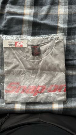 SNAP ON T SHIRT BRAND NEW