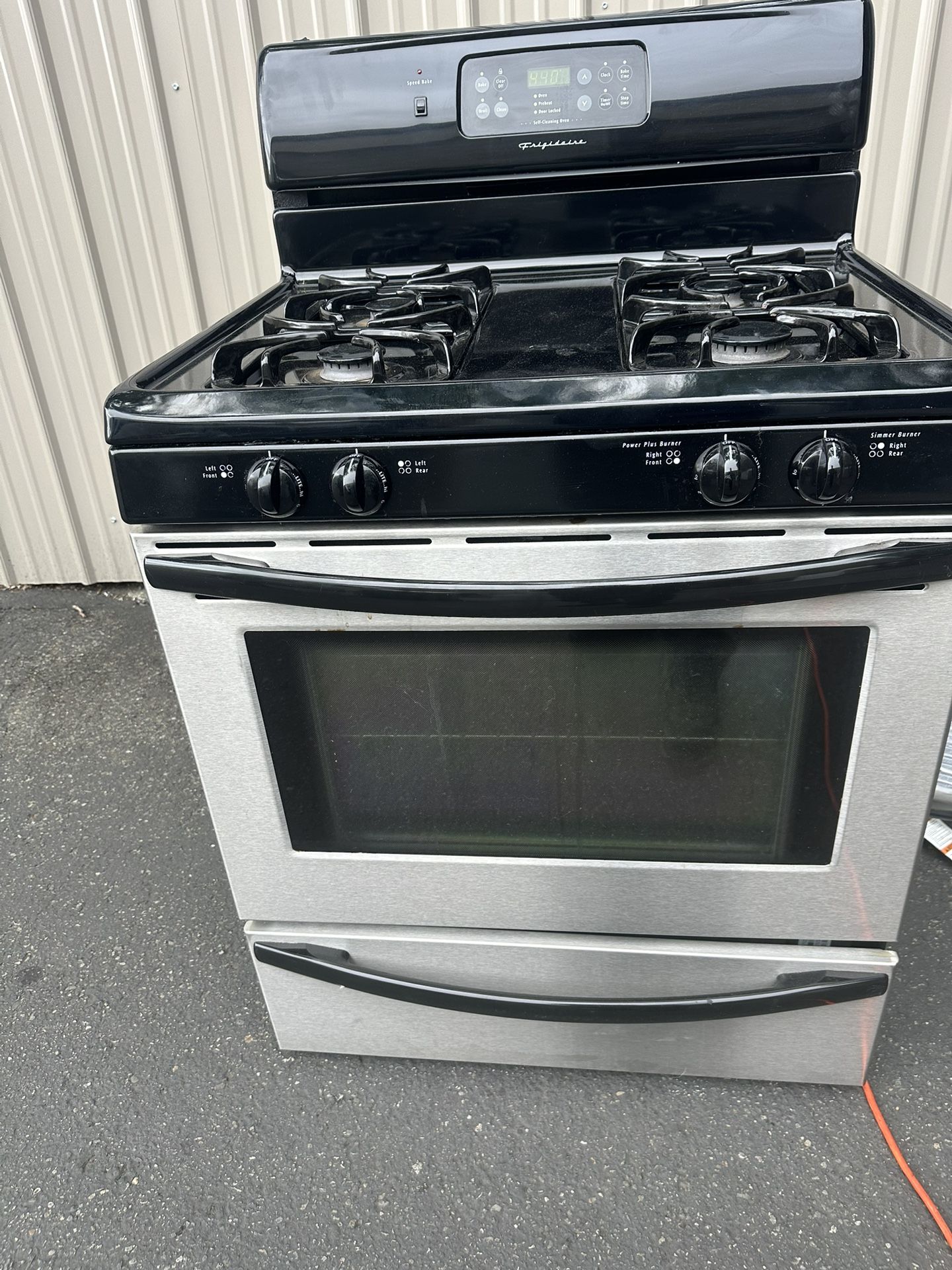 Stove Frigidaire
