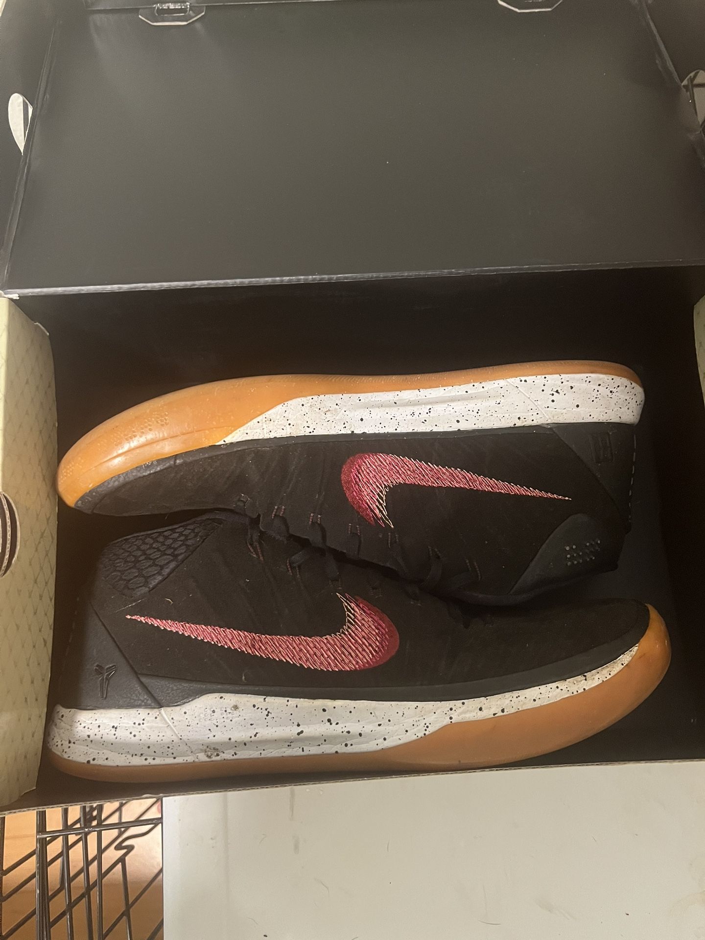 Size 14 Kobe AD