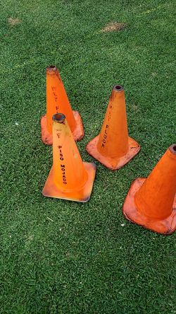 4 Wet Floor Cones