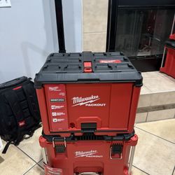 Milwaukee Pack out New 