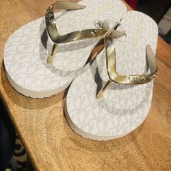 Michael Kors Flip Flops MK Logo Gold White Size 9 NEW