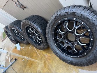 Set of 20 inch mayhem rims and tires