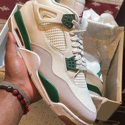 Air Jordan 4 Nike sb pine green size 12
