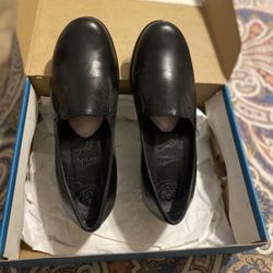 NEW - Dansko Beth Black Nappa Leather. Comfy Professional Office. Retail…