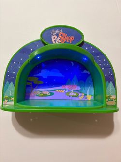 Littlest Pet Shop stage
