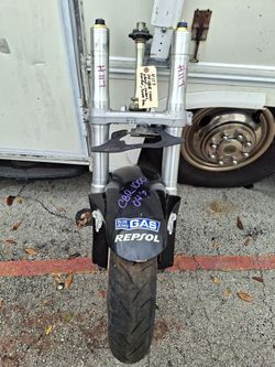 04-07 Honda CBR1000RR Forks CBR 1000 Front End Axle Triple Tree Front Rim Wheel