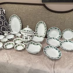  Hutschenreuther  Grape Leaves Dinner Ware