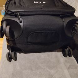 Samsonite
Silhouette 17 Wheeled Under Seat Carry On Suitcase