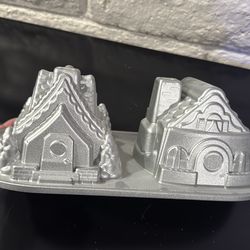 Nordic ware cake Bundt pan