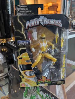 Saban Mighty Morphin Power Rangers Yellow Ranger Limited Edition Figure