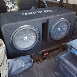 2 12" Kicker Comp R's In Ported Kicker Box