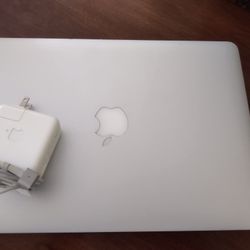 MacBook Air (13-inch, 2017)