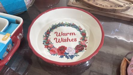 The Pioneer Woman Warm Wishes 9-Inch Ceramic Pie Plate