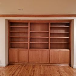 FREE SOLID OAK BOOKSHELVES & CABINETRY