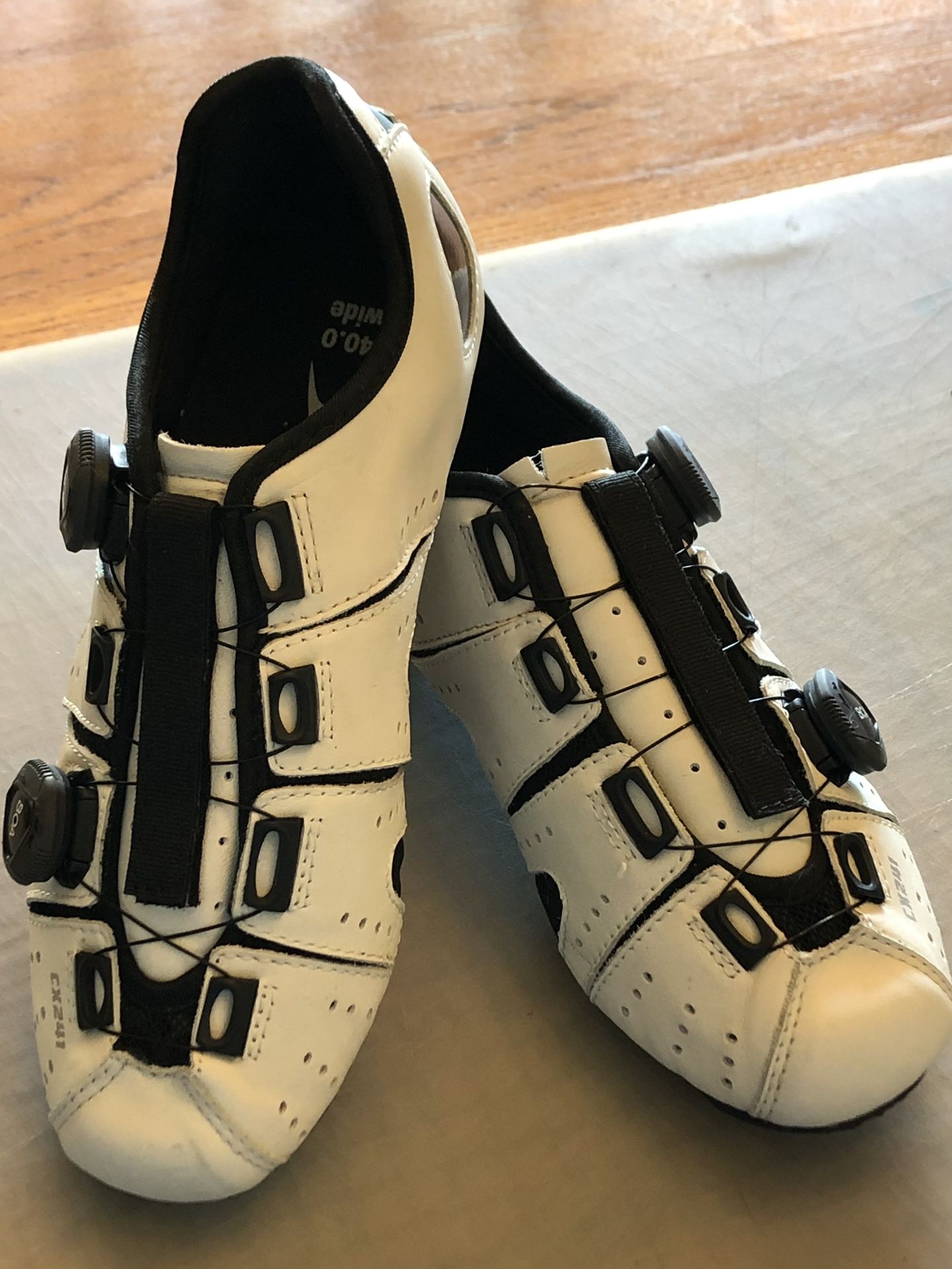 Lake Road Cycling Shoes Size 40