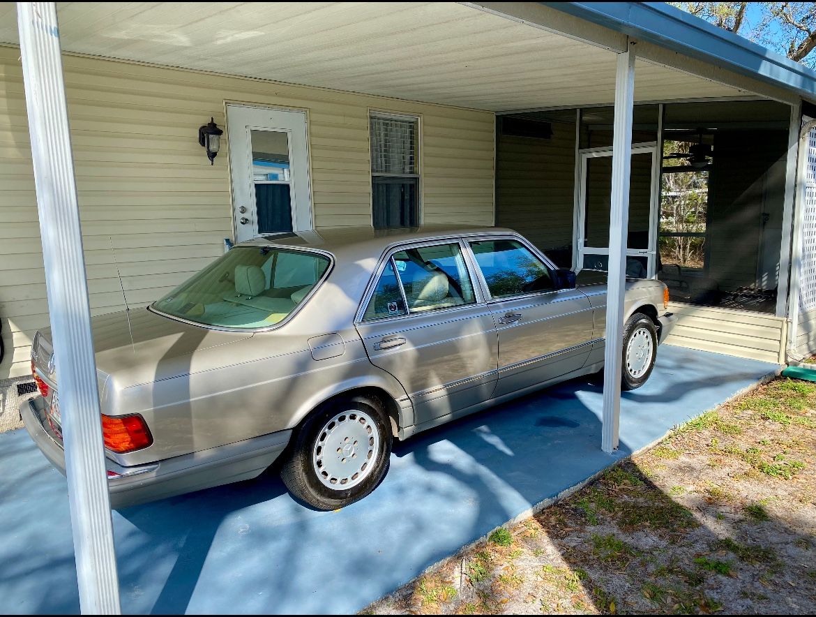 1988 Mercedes-Benz 300
