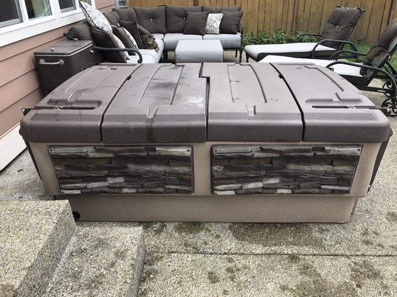 Tuff Spa TT150 2-4 person Hot Tub