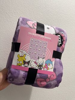 New Hello Kitty and Friends Throw Blanket