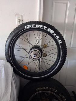 CST BFT 26x4.0 Fat Bike Wheel