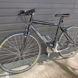 Vilano 700c 28" 21-Speed Hybrid Gravel/Commuter/Road Bike + Light 17" Frame + Tuned And Ready! + Gravel Tires