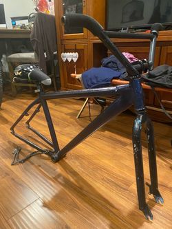 Throne frame