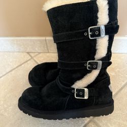 Kids Ugg Black Sheepskin Boots - Size 5