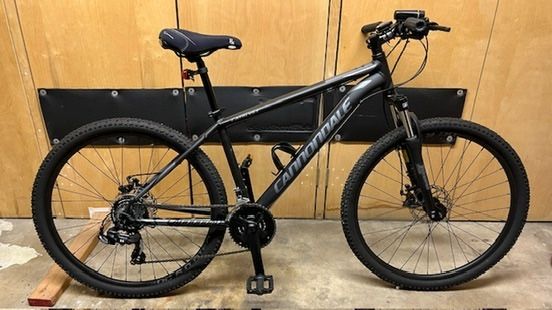  FOR SALE: Used Cannondale Catalyst in Brand New Condition! 🚴‍♂️ $300 FIRM