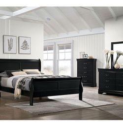 Brand New 4pc Queen Size Louis Phillip Bedroom Set 