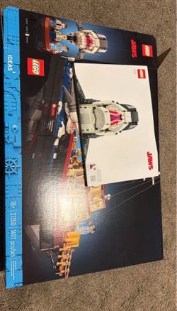 Jaws Lego set brand new