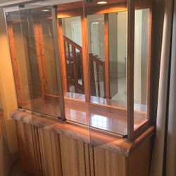 China Cabinet Or Hutch