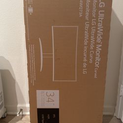 LG UltraWide Monitor 34 Inch Curved 34WQ73A