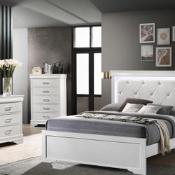 Memorial Day Sale!! Unique Design White bedroom set wLED Light & silver Accents 