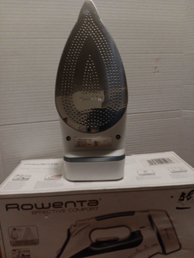 New ROWENTA 1500 W STAINLESS COMMERCIAL SELF WINDING CORD STEAM IRON $45 FIRM 