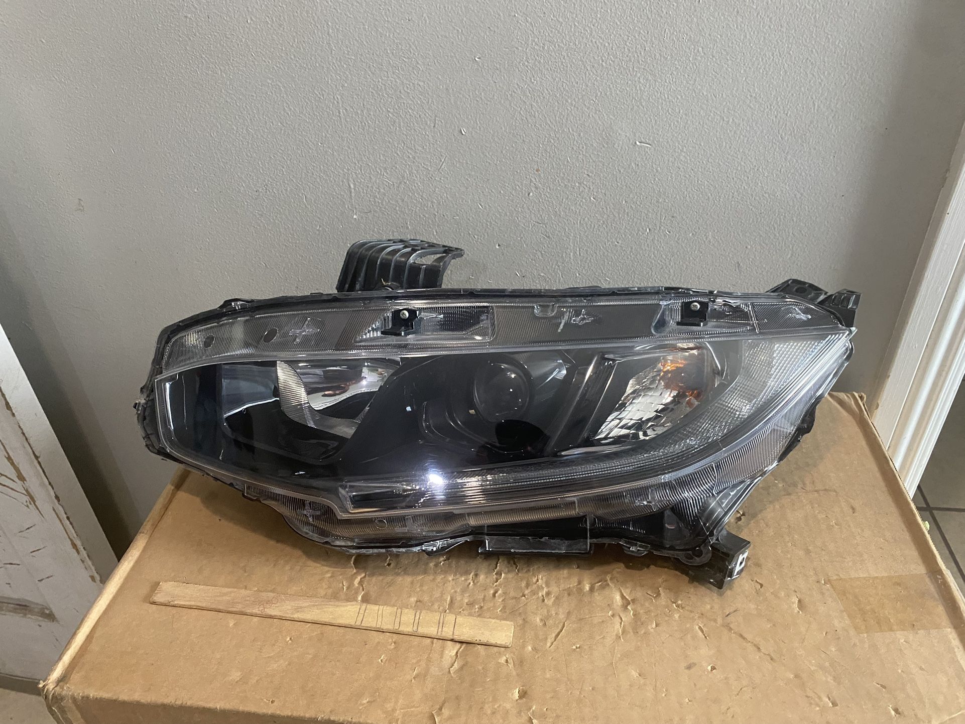 2019-2021 Honda Civic Left Headlight