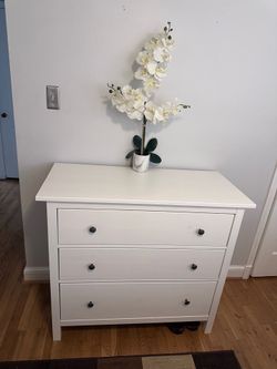 IKEA HEMNES matte white 3-Drawer Dresser