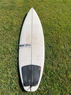 JS Monsta Surfboard- 5’10”