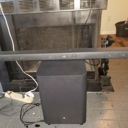 JBL 3.1 Soundbar With Wireless Subwoofer for Sale in Denver CO
