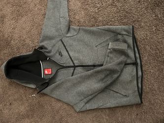 Nike Tech