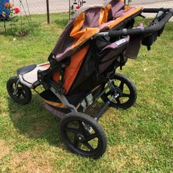 I Baybe Stroler  For Two Kids Wery Good 50$