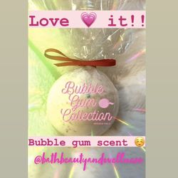 The Bubble Gum Bathbomb
