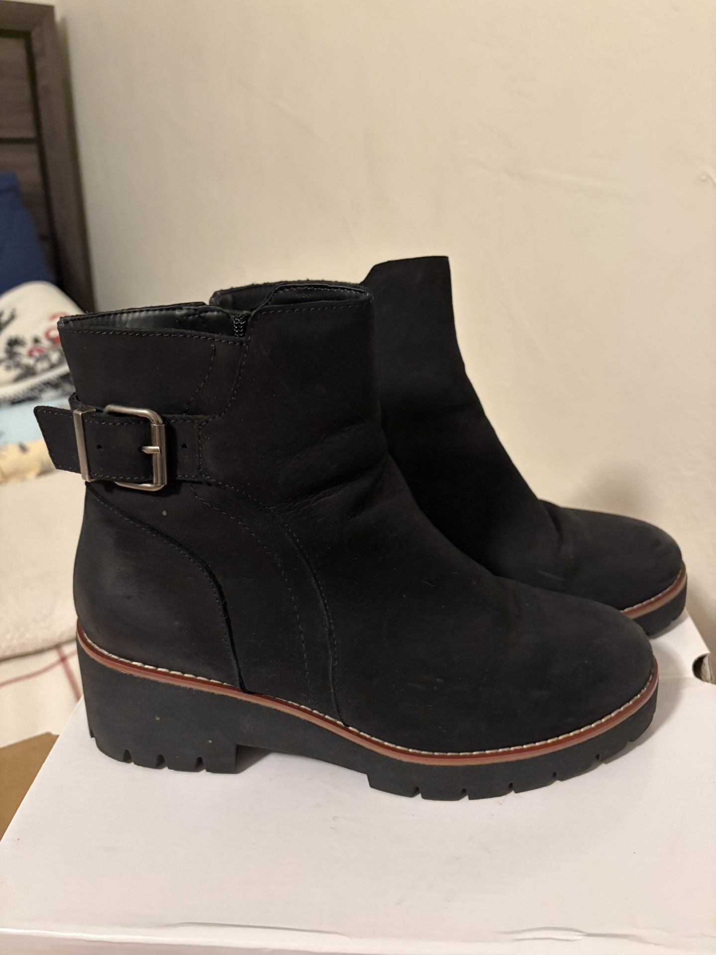 Blondo Women Leather Boots