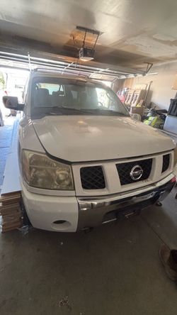 2004 Nissan Armada