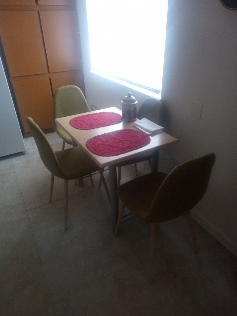 Kitchen table set