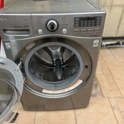 Electric Washer And Dryer’s On Sale Both 900$