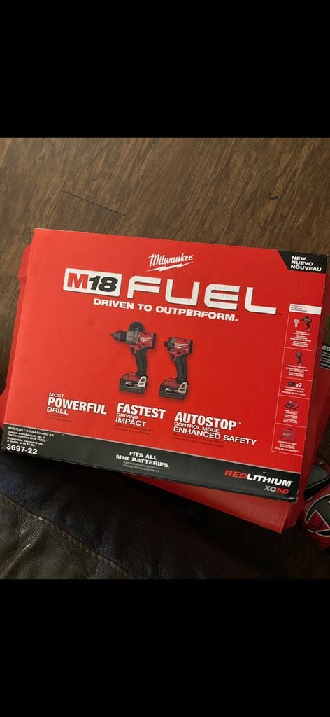 Milwaukee set m18 new/Nuevo 280$