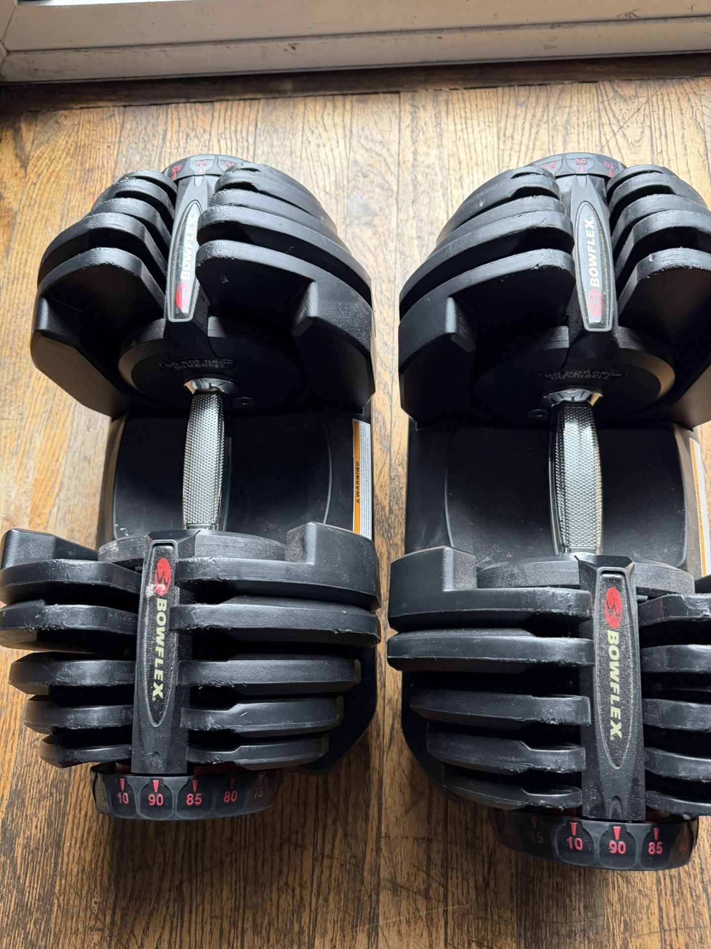 Dumbbell Set With Bench. Bowflex (10-90)