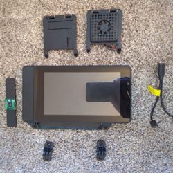 Raspberry Pi Touchscreen and case