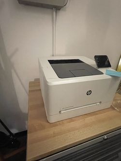 HP Color LaserJet Pro M452dn printer